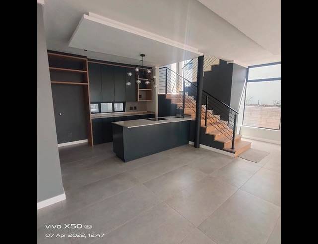 3 BEDROOM TOWNHOUSE FOR SALE IN WATERKLOOF